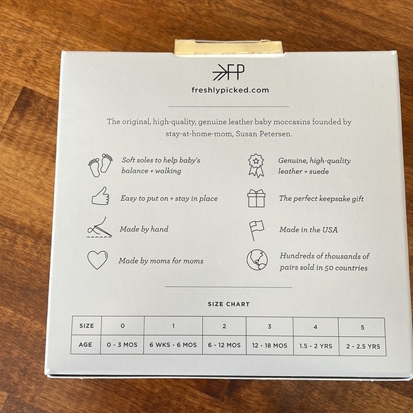 Freshly Picked Harry Potter Baby Mocs - Picture 2 of 4